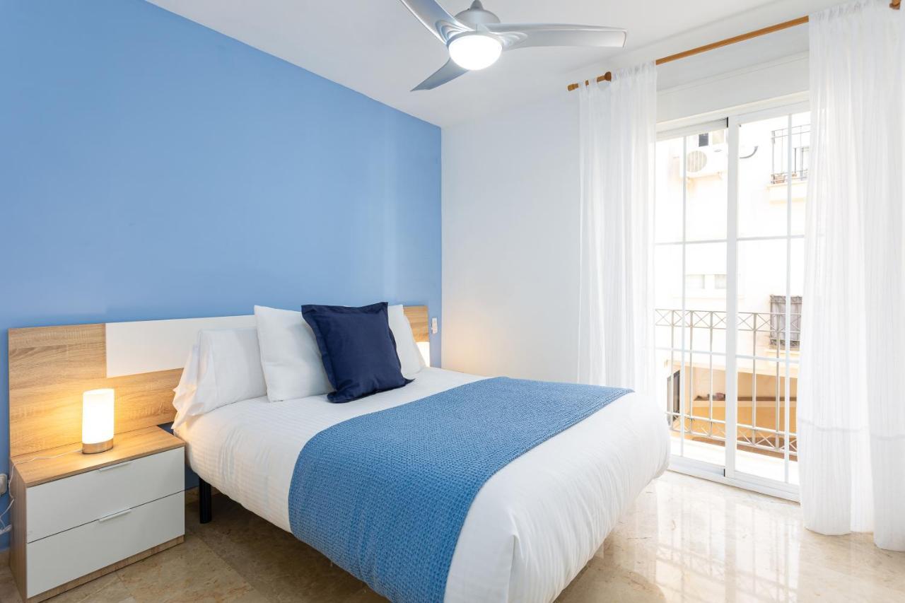 Holidays2Malaga Capuchinos French Balconies, Private Parking, Wifi & Air Con Экстерьер фото