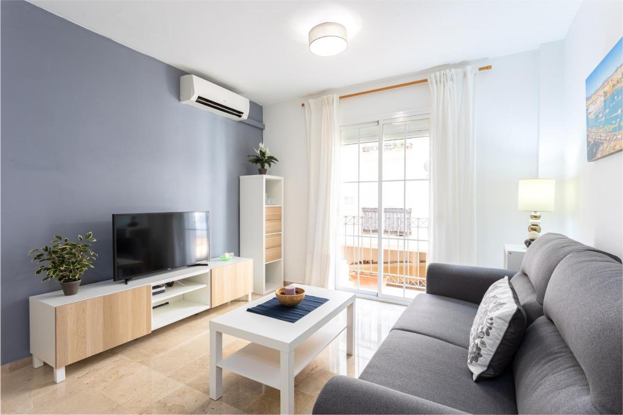 Holidays2Malaga Capuchinos French Balconies, Private Parking, Wifi & Air Con Экстерьер фото